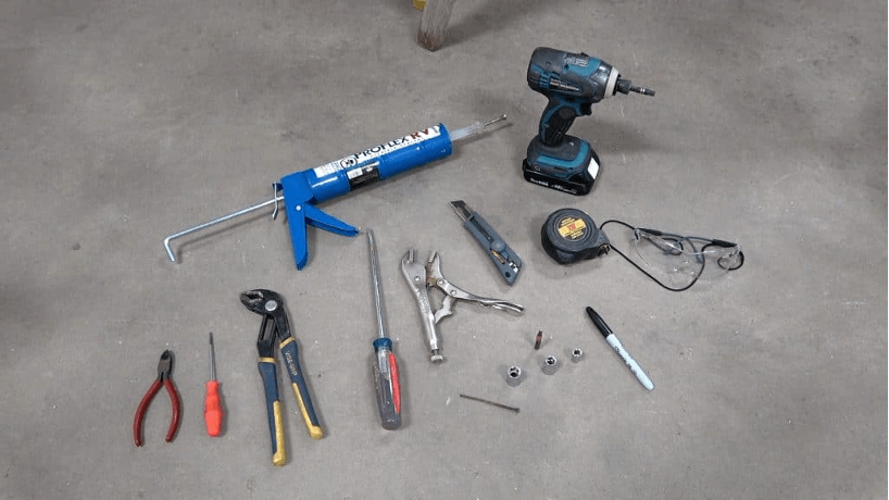Some essential tools required for repairing of RV awning